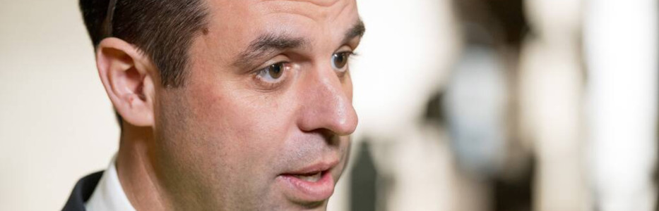 Josh Willie poker machine reforms but slams Liberal ‘back-flip’