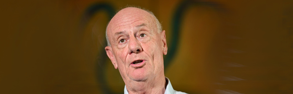 Costello accuses government of caving to pokies lobby over card system